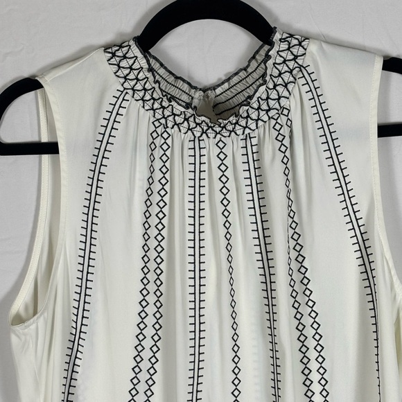 White House Black Market White Black Stitch Tank Top- Size 10 - Picture 3 of 9